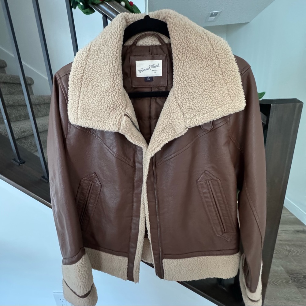 Universal Thread Brown Jacket with Cream Sherpa Collar